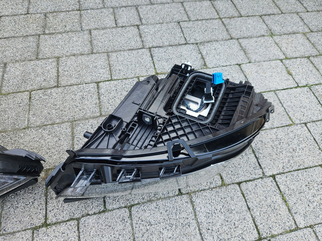 Frontscheinwerfer Mercedes-Benz Cla A1189061301 A1189061401 Ein Satz Headlight SCH8629737023ky