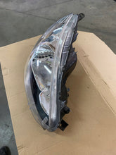 Laden Sie das Bild in den Galerie-Viewer, Frontscheinwerfer Mitsubishi Space Star Rechts Scheinwerfer Headlight