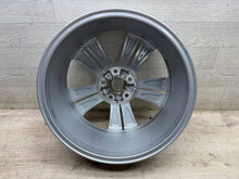 Laden Sie das Bild in den Galerie-Viewer, 1x Alufelge 18 Zoll 57A601025M Skoda Karoq Rim Wheel FEL2021817156tz