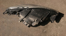 Laden Sie das Bild in den Galerie-Viewer, Frontscheinwerfer Peugeot 1401106280 Xenon Links Scheinwerfer Headlight
