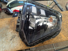 Load image into Gallery viewer, Frontscheinwerfer Hyundai Kona BE92161010 LED Links Scheinwerfer Headlight SCH8232353514bz
