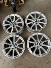 Laden Sie das Bild in den Galerie-Viewer, 4x Alufelge 17 Zoll 7.5" 5x112 52ET Silber 6856061- BMW Rim Wheel FEL7060244336fx