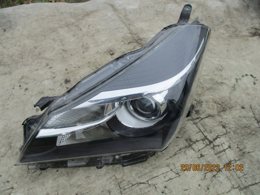 Frontscheinwerfer Toyota Yaris Links Scheinwerfer Headlight