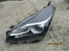 Load image into Gallery viewer, Frontscheinwerfer Toyota Yaris Links Scheinwerfer Headlight