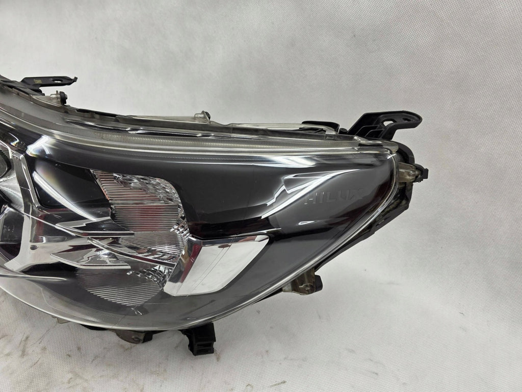 Frontscheinwerfer Toyota Hilux VIII SPP18194 Links Scheinwerfer Headlight SCH3403516120vr