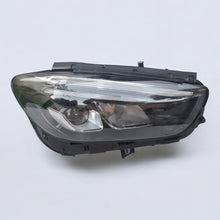 Laden Sie das Bild in den Galerie-Viewer, Frontscheinwerfer Mercedes-Benz W247 A2479061405 Rechts Scheinwerfer Headlight