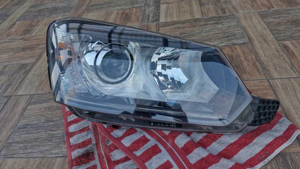Frontscheinwerfer Skoda Yeti 5L1941016C Xenon Rechts Scheinwerfer Headlight