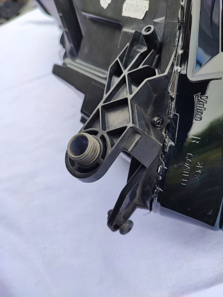 Frontscheinwerfer VW Golf Sportsvan 517941034B Xenon Rechts Headlight SCH6211689374rp