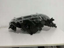 Laden Sie das Bild in den Galerie-Viewer, Frontscheinwerfer Toyota V 81185-42G10 LED Links Scheinwerfer Headlight