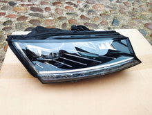 Laden Sie das Bild in den Galerie-Viewer, Frontscheinwerfer Skoda Fabia III 6V1941016F Rechts Scheinwerfer Headlight SCH7859625411ed