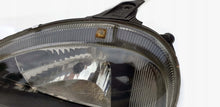 Laden Sie das Bild in den Galerie-Viewer, Frontscheinwerfer Opel Corsa B Ein Stück (Rechts oder Links) Headlight SCH9954694667uk