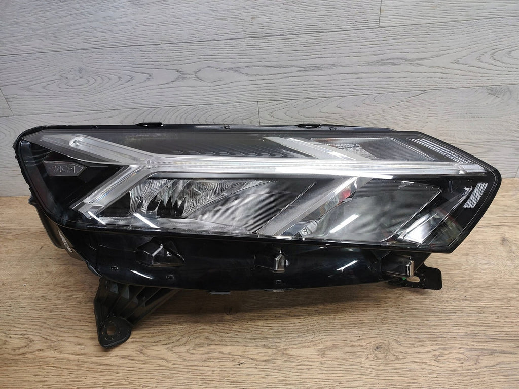 Frontscheinwerfer Dacia Sandero III 260104363R Rechts Scheinwerfer Headlight