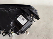 Laden Sie das Bild in den Galerie-Viewer, Frontscheinwerfer VW Touareg 7P1941034A Xenon Rechts Scheinwerfer Headlight