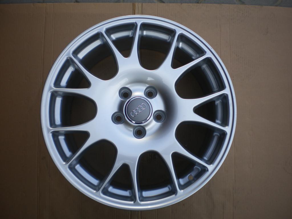 1x Alufelge 18 Zoll 7.5" 5x112 54ET Silber 8P0601025R Audi Rim Wheel