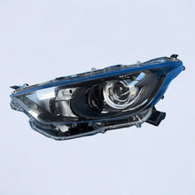 Laden Sie das Bild in den Galerie-Viewer, Frontscheinwerfer Toyota 4 Yaris 142259 Links Scheinwerfer Headlight