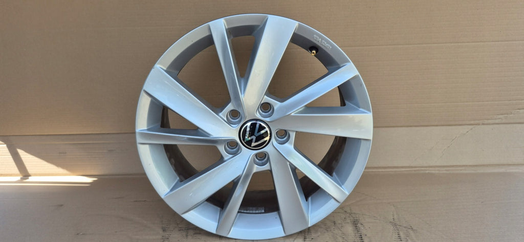 1x Alufelge 17 Zoll 6.5" 5x112 5H0071497 VW Golf Viii Rim Wheel FEL7390894718al