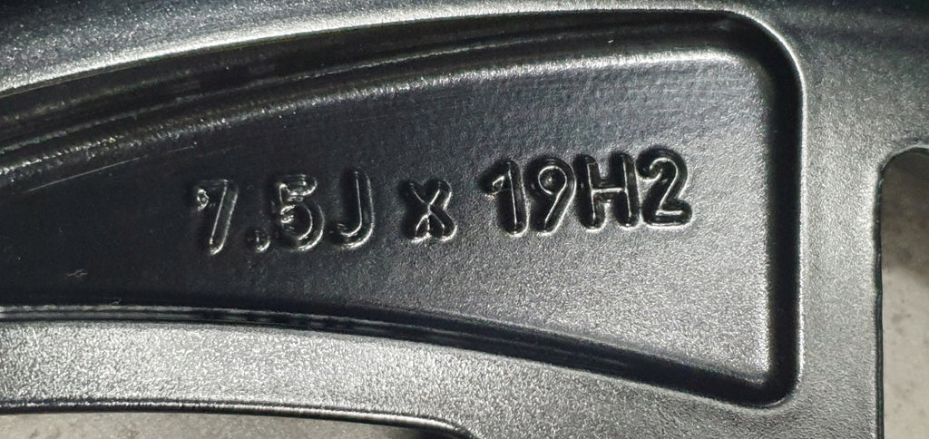 1x Alufelge 19 Zoll 7.5" 5x114.3 49 5ET Glanz HMD04EV Hyundai Ioniq 5 Rim Wheel FEL7235273702ub