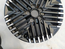Load image into Gallery viewer, 1x Alufelge 17 Zoll 6.5&quot; 5x114.3 45ET R337653 Nissan Leaf Rim Wheel