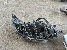Load image into Gallery viewer, Frontscheinwerfer Citroën C5 III 9684845580 Links Scheinwerfer Headlight