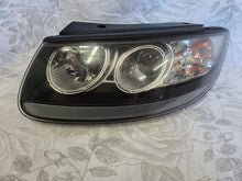 Laden Sie das Bild in den Galerie-Viewer, Frontscheinwerfer Hyundai Santa I Fe 92101-2BXXX Links Scheinwerfer Headlight SCH1385253498wi