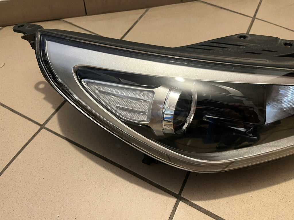 Frontscheinwerfer Hyundai I30 III 92102-G4000 Halogen Rechts Headlight