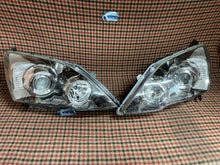 Laden Sie das Bild in den Galerie-Viewer, Frontscheinwerfer Honda Cr-V Ein Stück (Rechts oder Links) Headlight SCH8143279329oc
