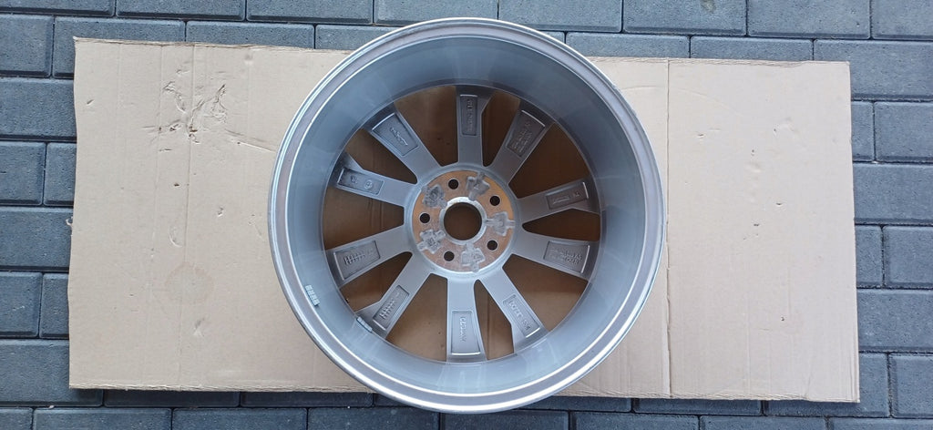 1x Alufelge 18 Zoll 7.0" 5x112 45ET Glanz Silber 57A601025AD Mg I Rim Wheel FEL3165917369ol