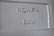 Laden Sie das Bild in den Galerie-Viewer, 1x Alufelge 16 Zoll 7.0" 5x120 31ET Glanz Silber 6795805 BMW 3 E91 E90 Rim Wheel FEL9473381708om