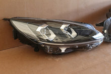 Laden Sie das Bild in den Galerie-Viewer, Frontscheinwerfer Ford Kuga LV4B-13E016-AH LV4B-13E017-AH LED Ein Satz Headlight SCH3321208740nf
