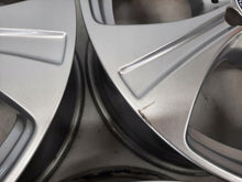 Laden Sie das Bild in den Galerie-Viewer, 4x Alufelge 18 Zoll 8.0&quot; 5x112 38ET Glanz Silber A2534010800 Mercedes-Benz Glc