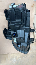 Load image into Gallery viewer, Frontscheinwerfer Hyundai Kona 92102-J9600 Rechts Scheinwerfer Headlight SCH3841363389hp