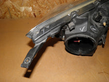 Laden Sie das Bild in den Galerie-Viewer, Frontscheinwerfer Honda Crv Cr-V III 33150-SWW-G0 Links Scheinwerfer Headlight