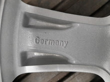 Laden Sie das Bild in den Galerie-Viewer, 1x Alufelge 15 Zoll 6.5" 5x110 35ET Glanz Silber Opel Meriva Rim Wheel FEL6119332885he