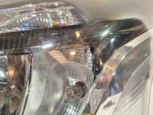 Laden Sie das Bild in den Galerie-Viewer, Frontscheinwerfer Opel Vivaro B 260607934R Links Scheinwerfer Headlight
