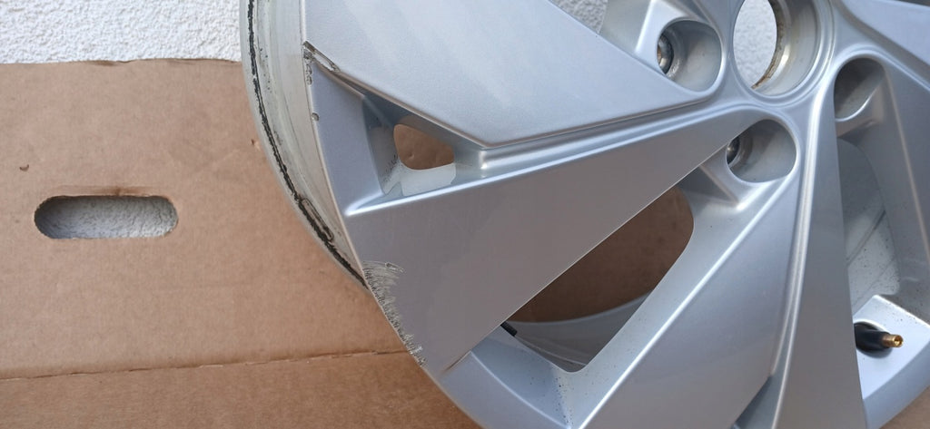 1x Alufelge 17 Zoll 7.5" 5x112 51ET 5H0601025BE VW Golf VIII I Rim Wheel FEL5908555227vl