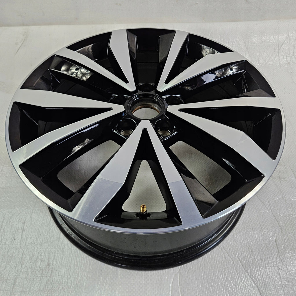 1x Alufelge 17 Zoll 7.0" 5x112 45ET 2GA601025B VW Tiguan Jetta Rim Wheel FEL1721332220to