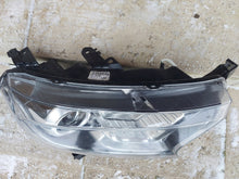 Load image into Gallery viewer, Frontscheinwerfer Ford Ranger EB3E13W029 Rechts Scheinwerfer Headlight