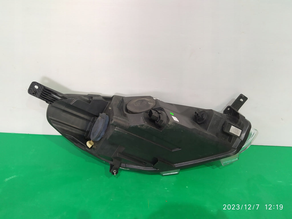 Frontscheinwerfer Ford Fiesta HABB13W030AE Links Scheinwerfer Headlight