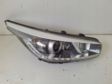 Laden Sie das Bild in den Galerie-Viewer, Frontscheinwerfer Kia Ceed 92101 LED Rechts Scheinwerfer Headlight