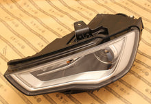 Laden Sie das Bild in den Galerie-Viewer, Frontscheinwerfer Audi A3 8V0941005D Xenon Links Scheinwerfer Headlight SCH9217949071rq