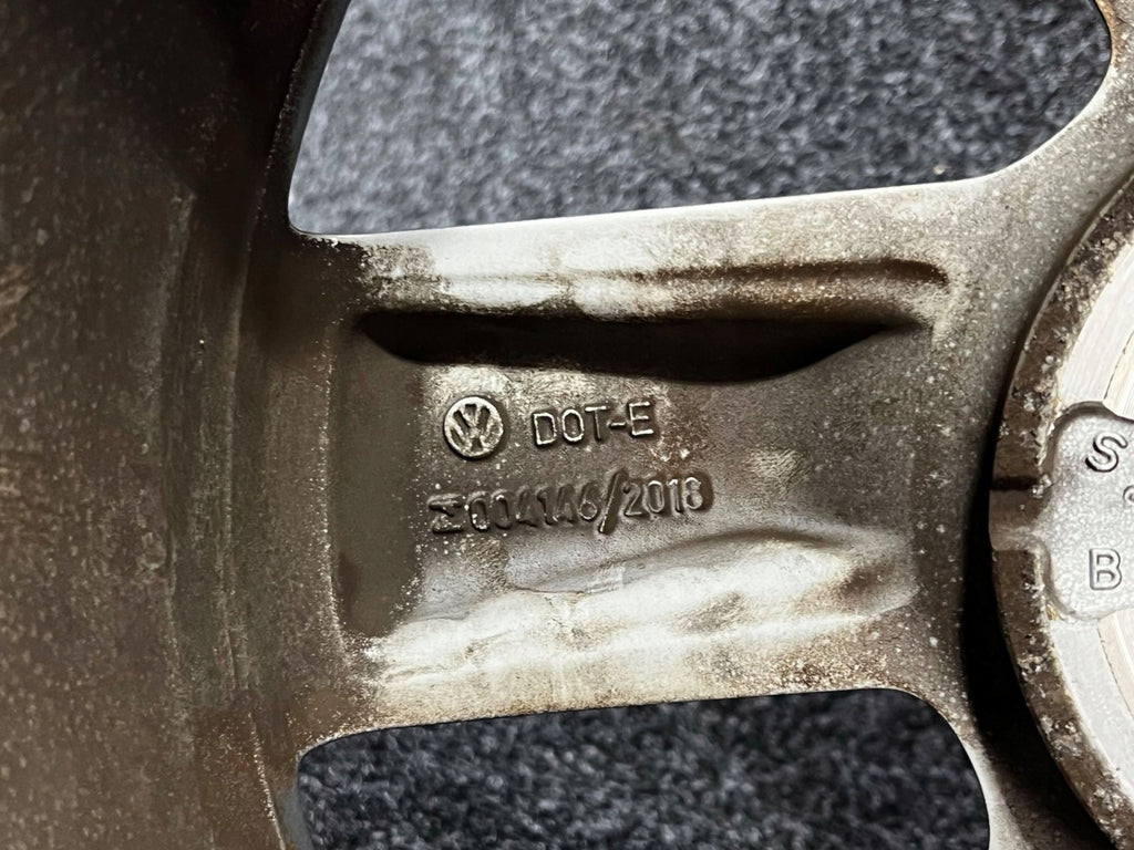 1x Alufelge 17 Zoll 2GM601025A VW T-Cross Rim Wheel FEL3365003308cq