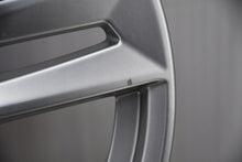 Laden Sie das Bild in den Galerie-Viewer, 4x Alufelge 17 Zoll 7.0" 5x112 42ET Glanz Silber 8W0601025P Audi Rim Wheel FEL2306934706ny