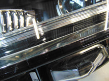 Load image into Gallery viewer, Frontscheinwerfer VW Golf Sportsvan 517941113A LED Links Scheinwerfer Headlight SCH8081369551ee