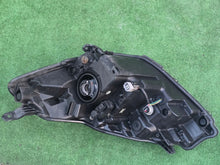Laden Sie das Bild in den Galerie-Viewer, Frontscheinwerfer Toyota Yaris Rechts Scheinwerfer Headlight SCH5691406975xv
