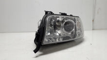 Laden Sie das Bild in den Galerie-Viewer, Frontscheinwerfer Audi A6 C5 Xenon Links Scheinwerfer Headlight