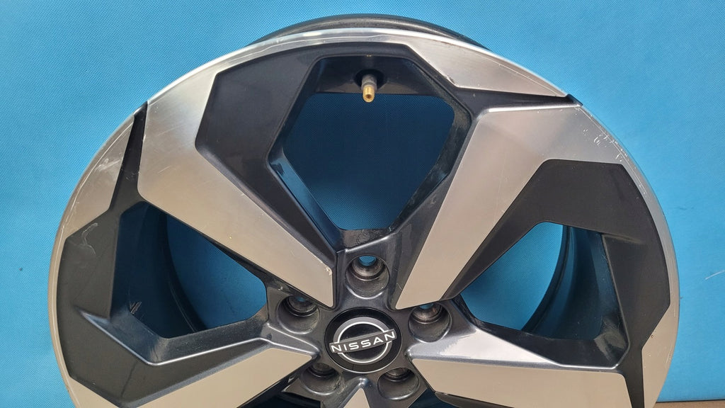 1x Alufelge 18 Zoll 7.5" 5x114.3 45ET 403006UA4J Nissan Qashqai III J12