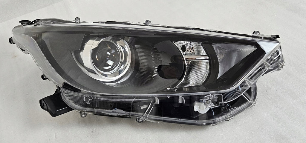 Frontscheinwerfer Toyota Yaris LED Rechts Scheinwerfer Headlight SCH2530610955fc