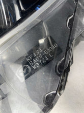 Laden Sie das Bild in den Galerie-Viewer, Frontscheinwerfer Mazda 3 BACS-51040 Links Scheinwerfer Headlight SCH5693730947re