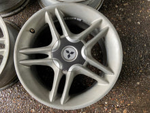 Laden Sie das Bild in den Galerie-Viewer, 4x Alufelge 16 Zoll 7.5" 5x114.3 35ET Silber Dacia Rim Wheel FEL6566769568ds