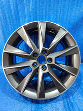 Laden Sie das Bild in den Galerie-Viewer, 1x Alufelge 17 Zoll 7.0&quot; 5x100 5JJ601025F Skoda Fabia Rapid Rim Wheel